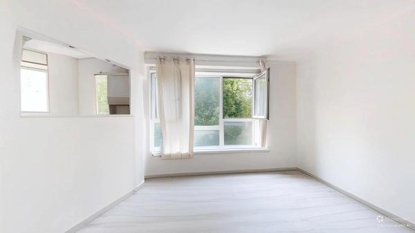 Location                                                      Appartement
                        
                     2 pièces                      54 m2                     à Noisy-le-Grand
