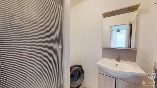 Location                                                      Appartement
                        
                     2 pièces                      54 m2                     à Noisy-le-Grand