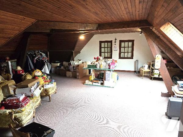 Maison individuelle de 251 m² à Serbannes.