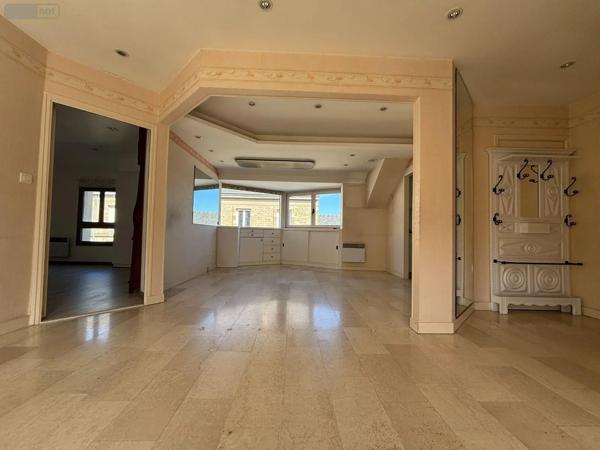 Location - Appartement Fougères 35300 5 pièces 108 m 2