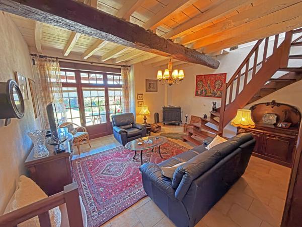 Belle Maison en Pierre entre Ribérac et Aubeterre-sur-Dronne