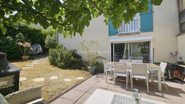 Vente                                                      Maison
                        
                     6 pièces                      90 m2                     à Longpont-sur-Orge