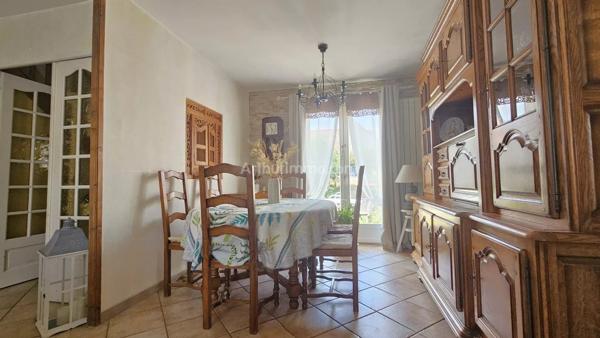 Vente                                                      Maison
                        
                     6 pièces                      90 m2                     à Longpont-sur-Orge
