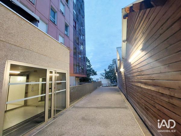 Location studio 30 m² Bobigny