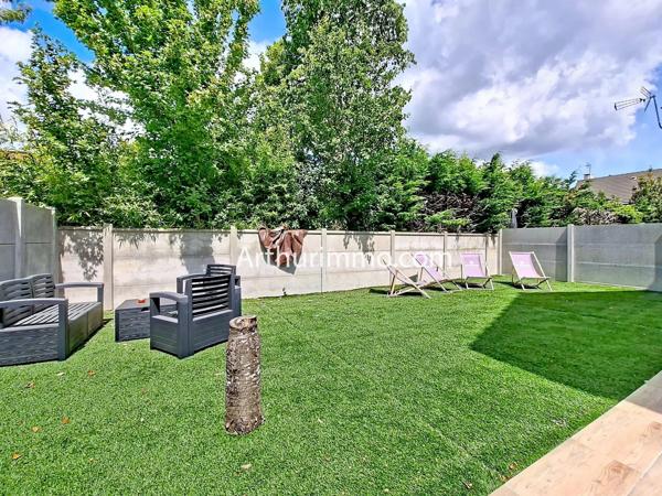 Vente                                                      Maison
                        
                     6 pièces                      171 m2                     à Limeil-Brévannes