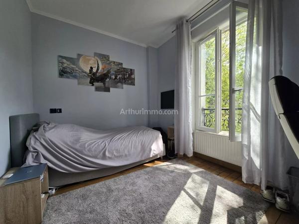 Vente                                                      Maison
                        
                     8 pièces                      170 m2                     à Nogent-sur-Marne