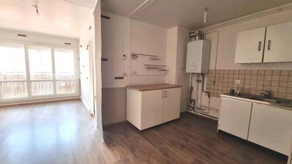 Vente                                                      Appartement
                        
                     2 pièces                      37 m2                     à Beynes