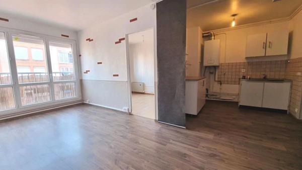 Vente                                                      Appartement
                        
                     2 pièces                      37 m2                     à Beynes
