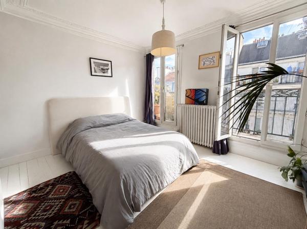 10e / DUPLEX DE CHARME, DERNIER ÉTAGE AVEC BALCON