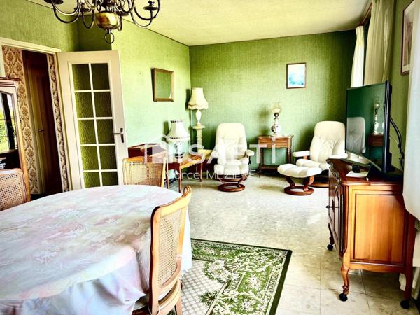 Agréable pavillon, très bien situé à raffraichir.