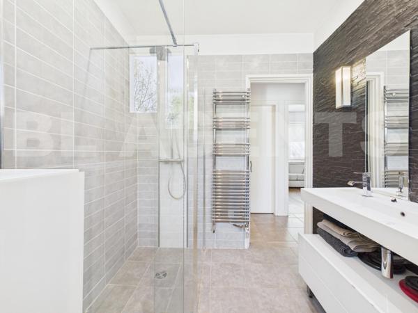 MAISON FAMILIALE 6 PIECES 4 CHAMBRES 135 M2