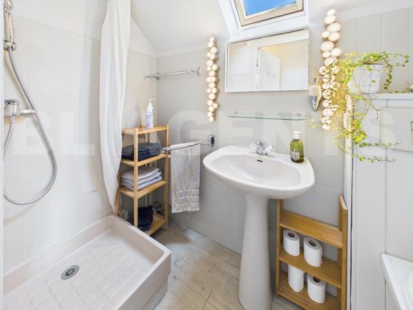 MAISON FAMILIALE 6 PIECES 4 CHAMBRES 135 M2