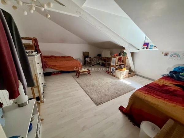 Vente                                                      Maison
                        
                     12 pièces                      255 m2                     à Dinan