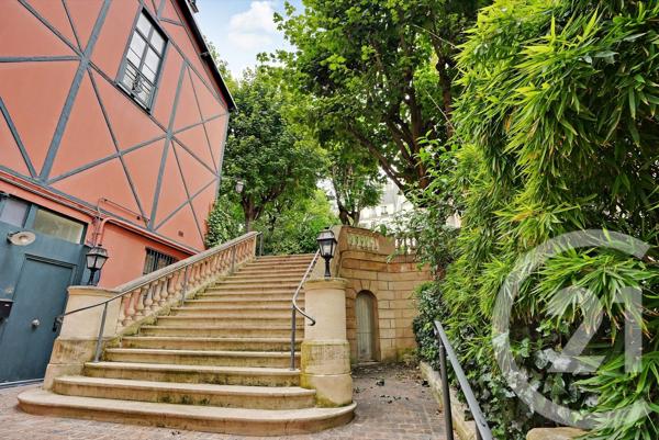Appartement F4 à vendre  4 pièces - 102 m 2   PARIS  - 75018