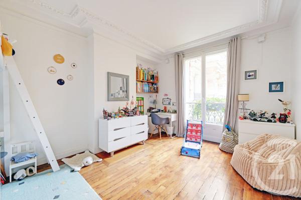 Appartement F4 à vendre  4 pièces - 102 m 2   PARIS  - 75018