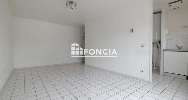 À vendre Studio 28.13 m² - Dammarie-les-lys 77190