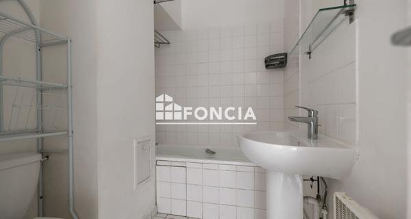 À vendre Studio 28.13 m² - Dammarie-les-lys 77190