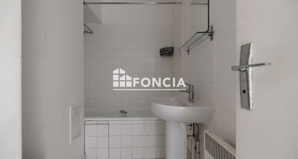 À vendre Studio 28.13 m² - Dammarie-les-lys 77190
