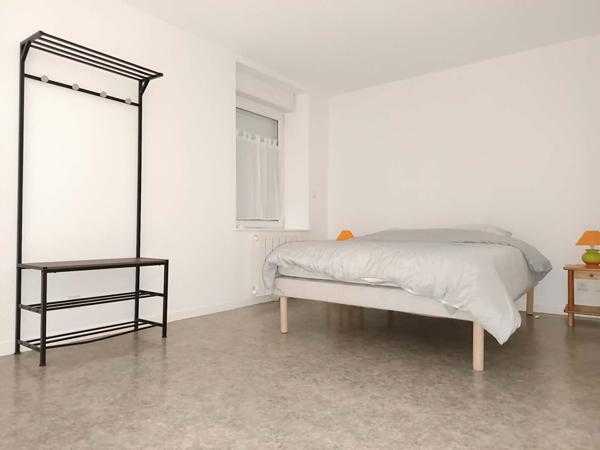 Appartement Meublé sur Gray avec chambre en mezzanine - 35m2