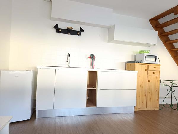 Appartement Meublé sur Gray avec chambre en mezzanine - 35m2