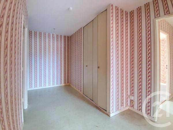 Appartement F4 à vendre  4 pièces - 94 m 2   VESOUL  - 70