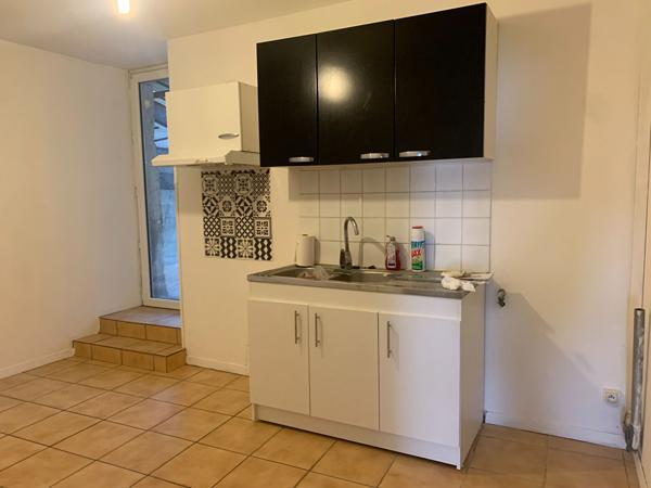 APPARTEMENT T3 AVEC TERRASSE - CENTRE DE MONTLIEU - DISPONIBLE