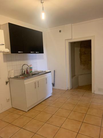 APPARTEMENT T3 AVEC TERRASSE - CENTRE DE MONTLIEU - DISPONIBLE