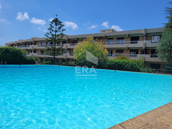 NICE  Appartement  104M2 VUE MER GARAGE PISCINE TENNIS