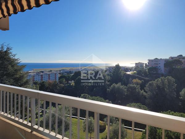 NICE  Appartement  104M2 VUE MER GARAGE PISCINE TENNIS