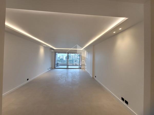 NICE  Appartement  104M2 VUE MER GARAGE PISCINE TENNIS