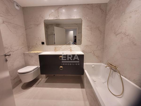 NICE  Appartement  104M2 VUE MER GARAGE PISCINE TENNIS
