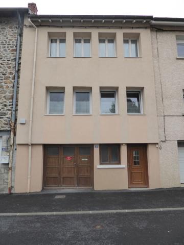 Maison Yssingeaux 5 pièce(s) 122 m2