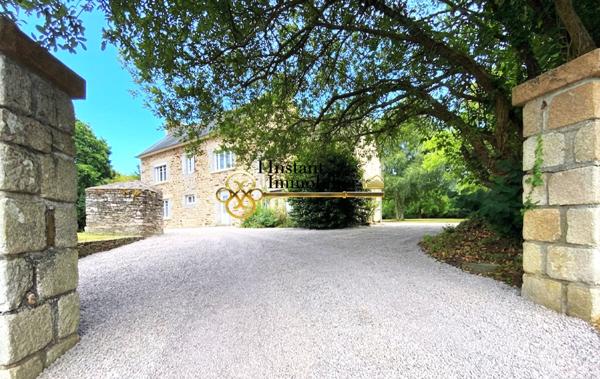 Maison 9 pièce(s) 215 m2