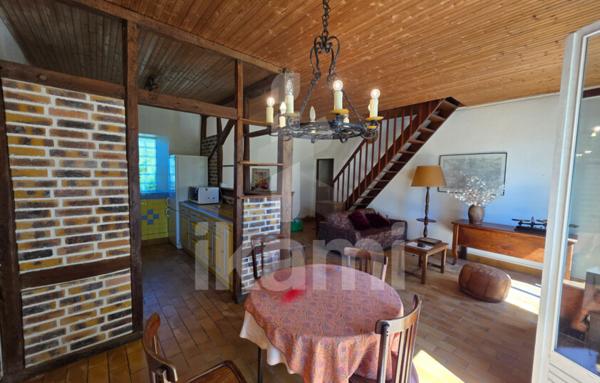 Authenticité, nature et potentiel pour cette longère de 150 m2 à Chabris