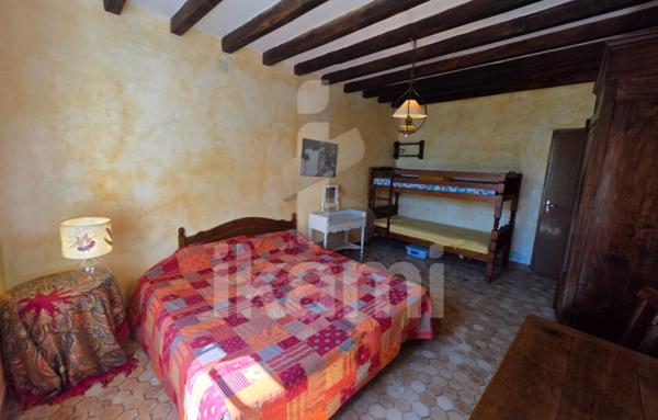 Authenticité, nature et potentiel pour cette longère de 150 m2 à Chabris