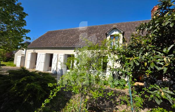 Authenticité, nature et potentiel pour cette longère de 150 m2 à Chabris