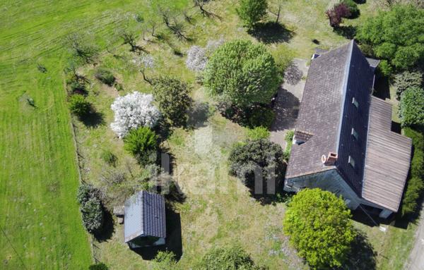 Authenticité, nature et potentiel pour cette longère de 150 m2 à Chabris