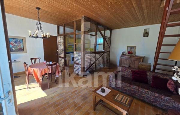 Authenticité, nature et potentiel pour cette longère de 150 m2 à Chabris