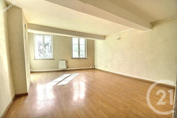 Immeuble à vendre  117 m2 CONDE EN BRIE - 02
