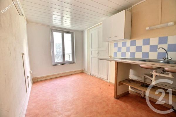 Immeuble à vendre  117 m2 CONDE EN BRIE - 02