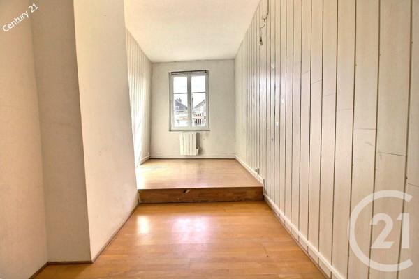 Immeuble à vendre  117 m2 CONDE EN BRIE - 02