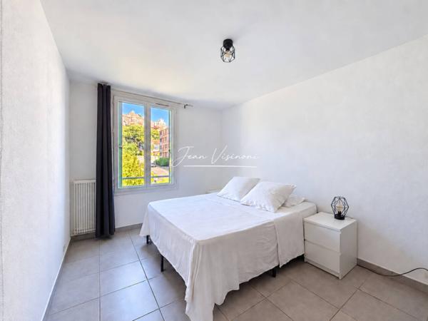 Appartement à vendre 4 pièces de 66 m²