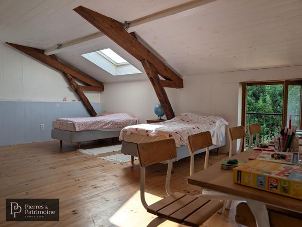 Moncrabeau (47600) Maison gasconne avec piscine, dépendances dans un joli parc