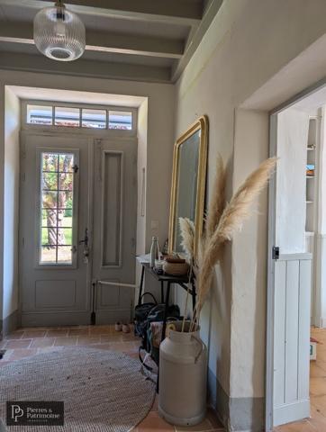 Moncrabeau (47600) Maison gasconne avec piscine, dépendances dans un joli parc