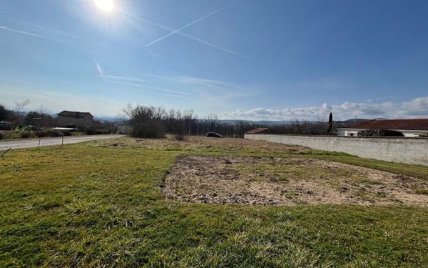 Terrain à vendre    Montbrison