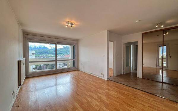 Appartement à vendre    3 pièces • 62,59 m2 Échirolles