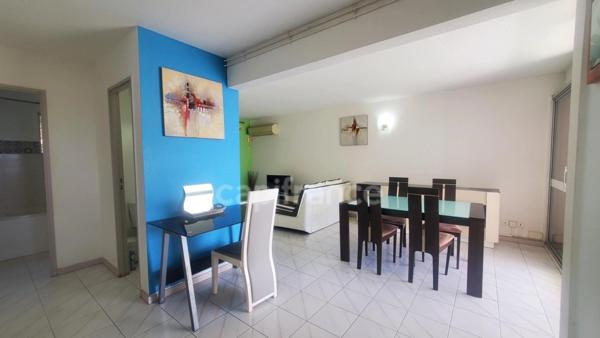 Appartement au 1er étage - 3 pièces avec terrasse et vue mer