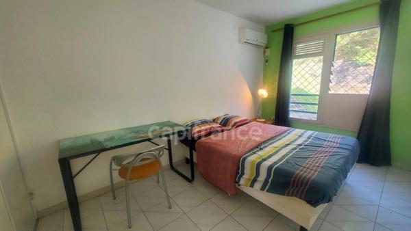 Appartement au 1er étage - 3 pièces avec terrasse et vue mer