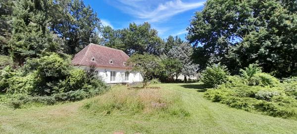 Propriété au Cadre Idéal à Creysse !