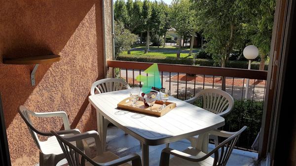 Apt T2 mezzanine avec terrasse.